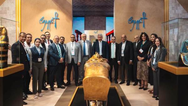وزير الآثار يفتتح الجناح المصري بمعرض “IFTM Top Resa 2026” في باريس